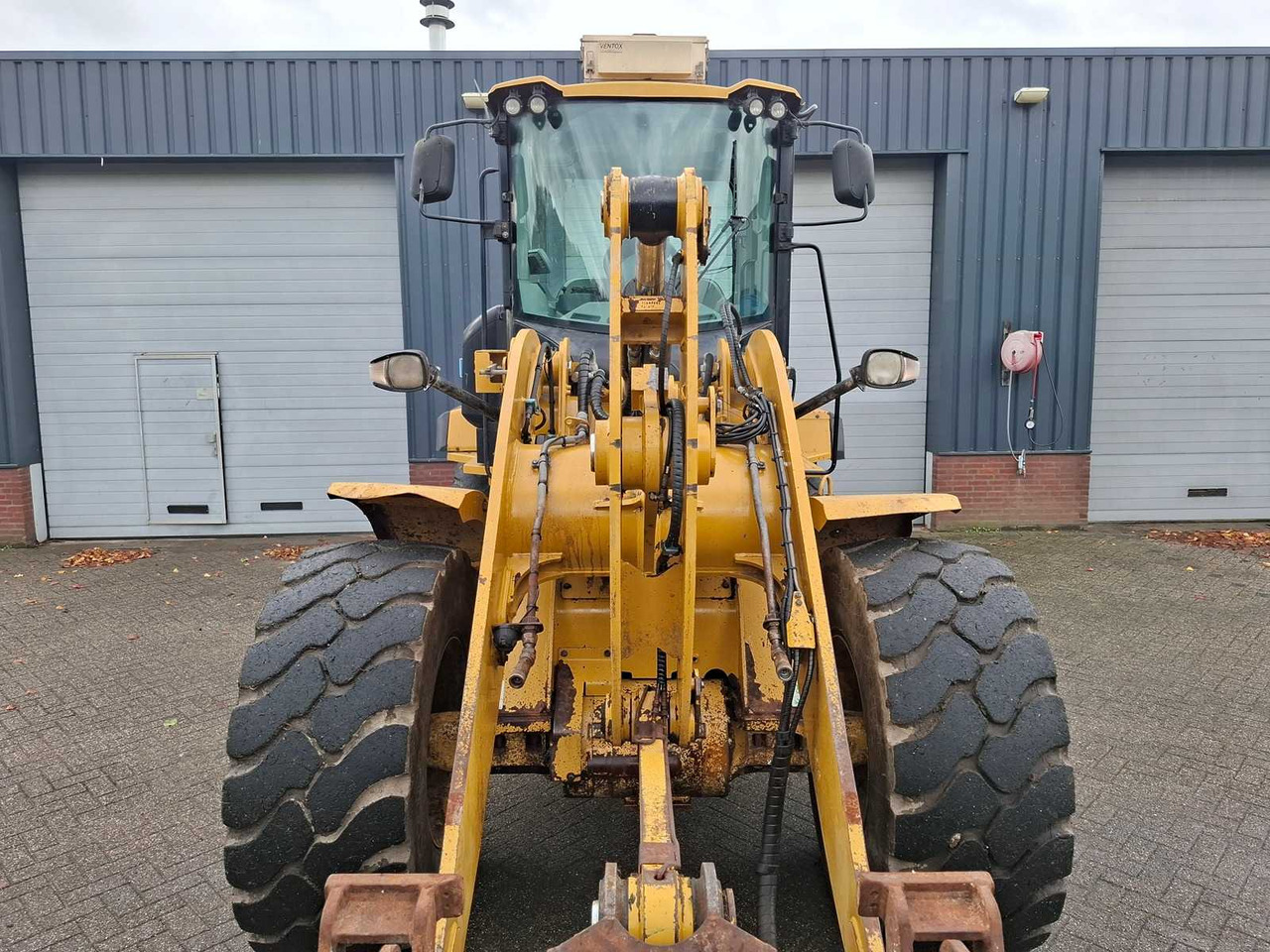 Caterpillar 930K - Máy xúc lật bánh lốp: hình 3 Caterpillar 930K - Máy xúc lật bánh lốp: hình 3