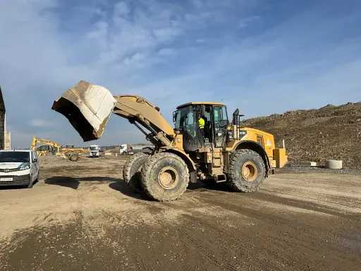 Caterpillar CAT 972H - Máy xúc lật đa năng: hình 2 Caterpillar CAT 972H - Máy xúc lật đa năng: hình 2
