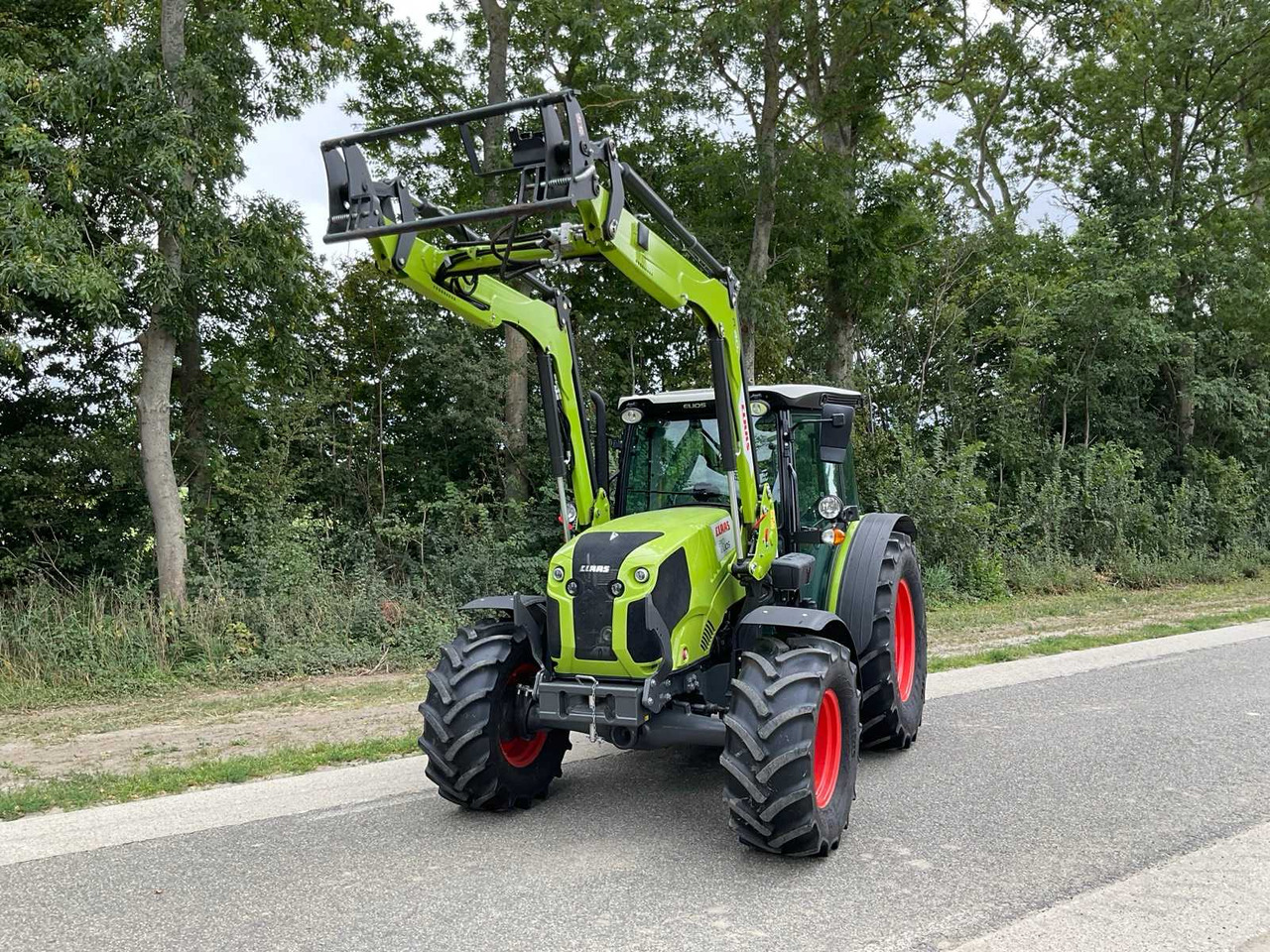 Claas Elios 210 - Máy cày: hình 2 Claas Elios 210 - Máy cày: hình 2