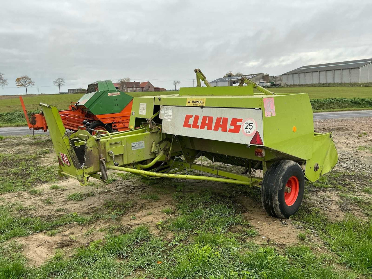 Claas Markant 65 - Máy đóng kiện vuông: hình 5 Claas Markant 65 - Máy đóng kiện vuông: hình 5