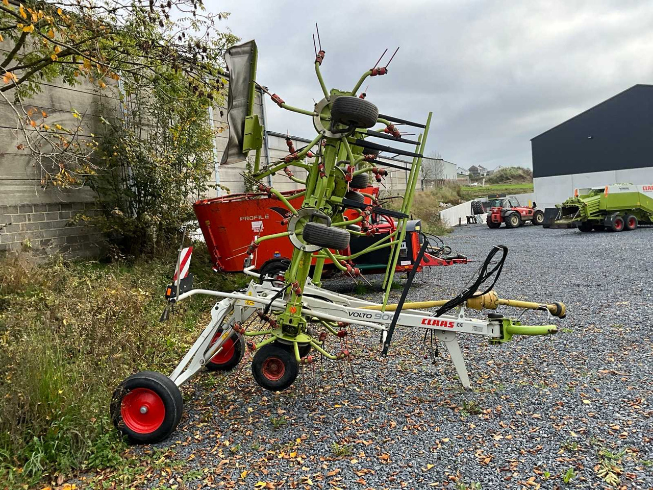 Claas Volto 900T - Trang thiết bị dàn trải: hình 4 Claas Volto 900T - Trang thiết bị dàn trải: hình 4