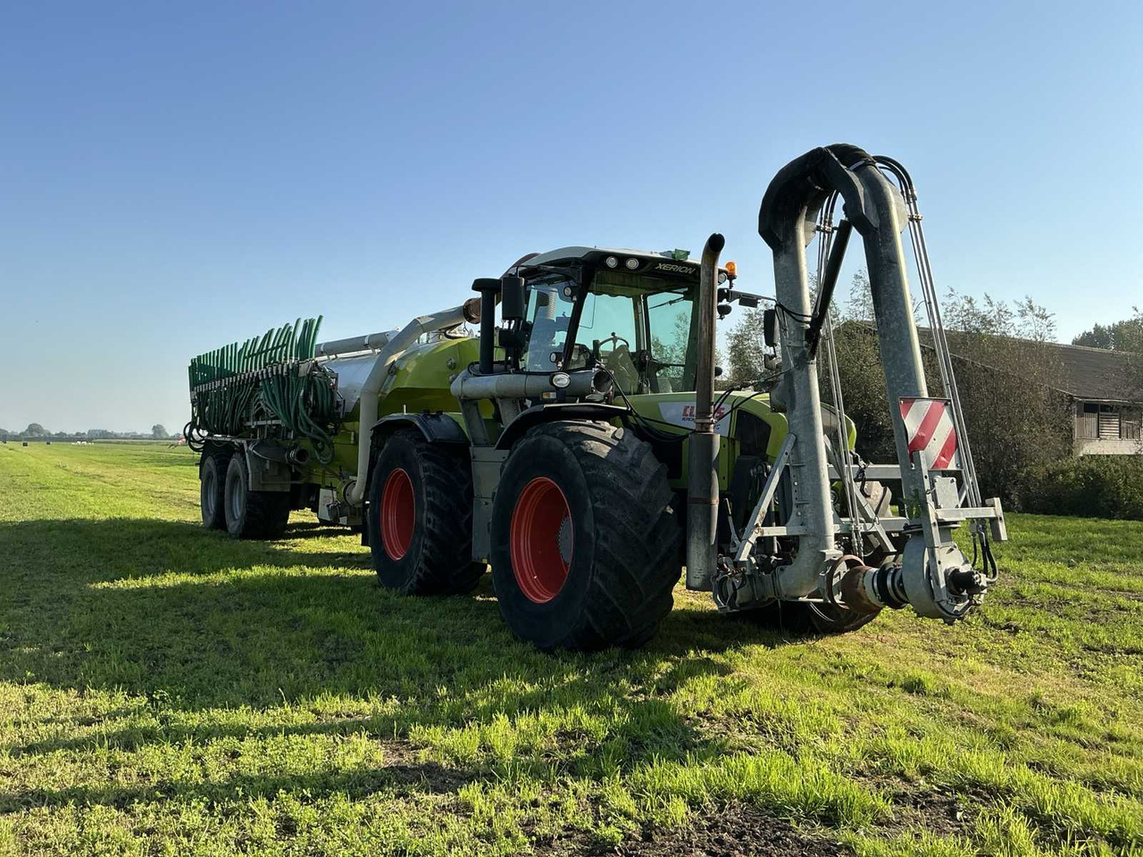 Claas Xerion 3800 Trac VC - PTLX 28 - Máy rải phân chuồng: hình 2 Claas Xerion 3800 Trac VC - PTLX 28 - Máy rải phân chuồng: hình 2