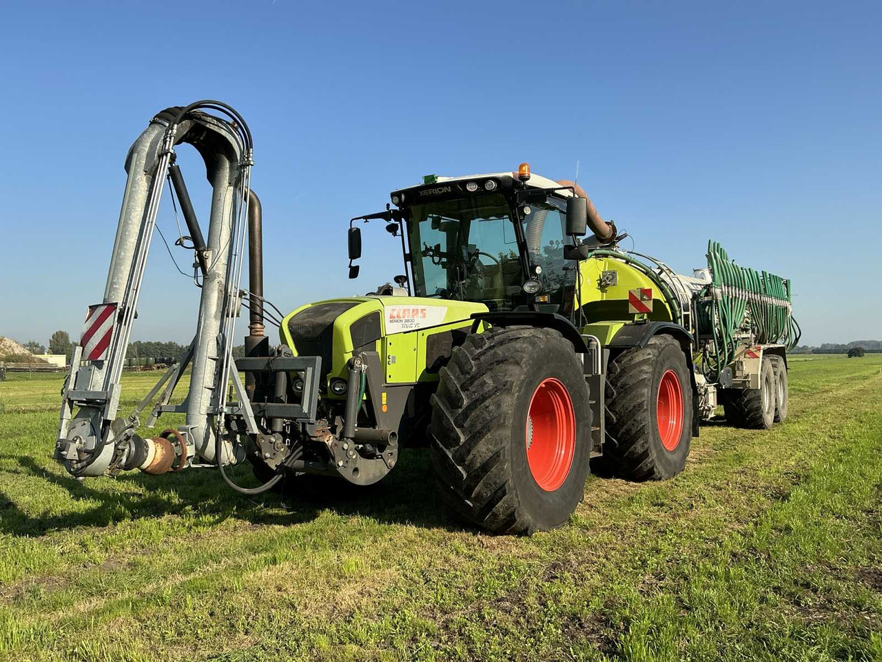 Claas Xerion 3800 Trac VC - PTLX 28 - Máy rải phân chuồng: hình 1 Claas Xerion 3800 Trac VC - PTLX 28 - Máy rải phân chuồng: hình 1