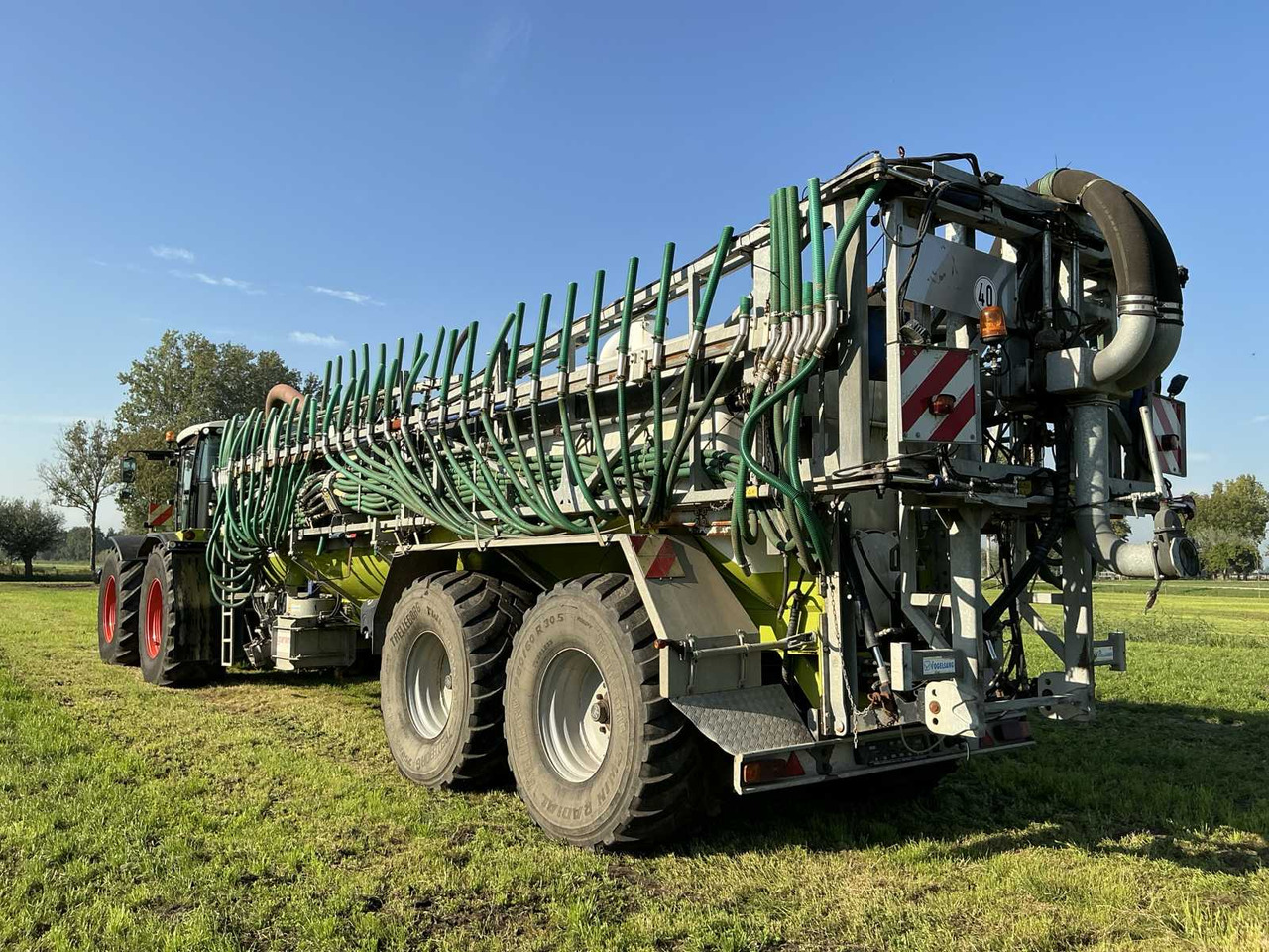 Claas Xerion 3800 Trac VC - PTLX 28 - Máy rải phân chuồng: hình 4 Claas Xerion 3800 Trac VC - PTLX 28 - Máy rải phân chuồng: hình 4