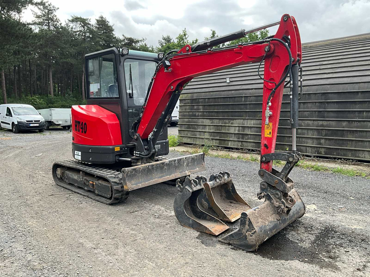 Crawler HT40 - Máy xúc bánh xích: hình 3 Crawler HT40 - Máy xúc bánh xích: hình 3