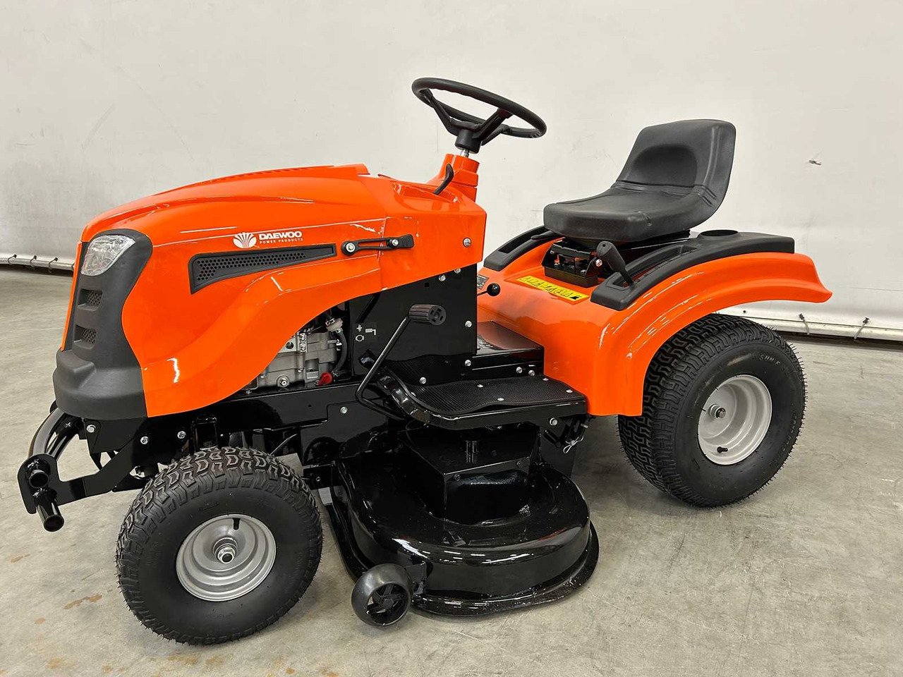 Daewoo DA1066HX - Máy cắt cỏ vườn: hình 2 Daewoo DA1066HX - Máy cắt cỏ vườn: hình 2