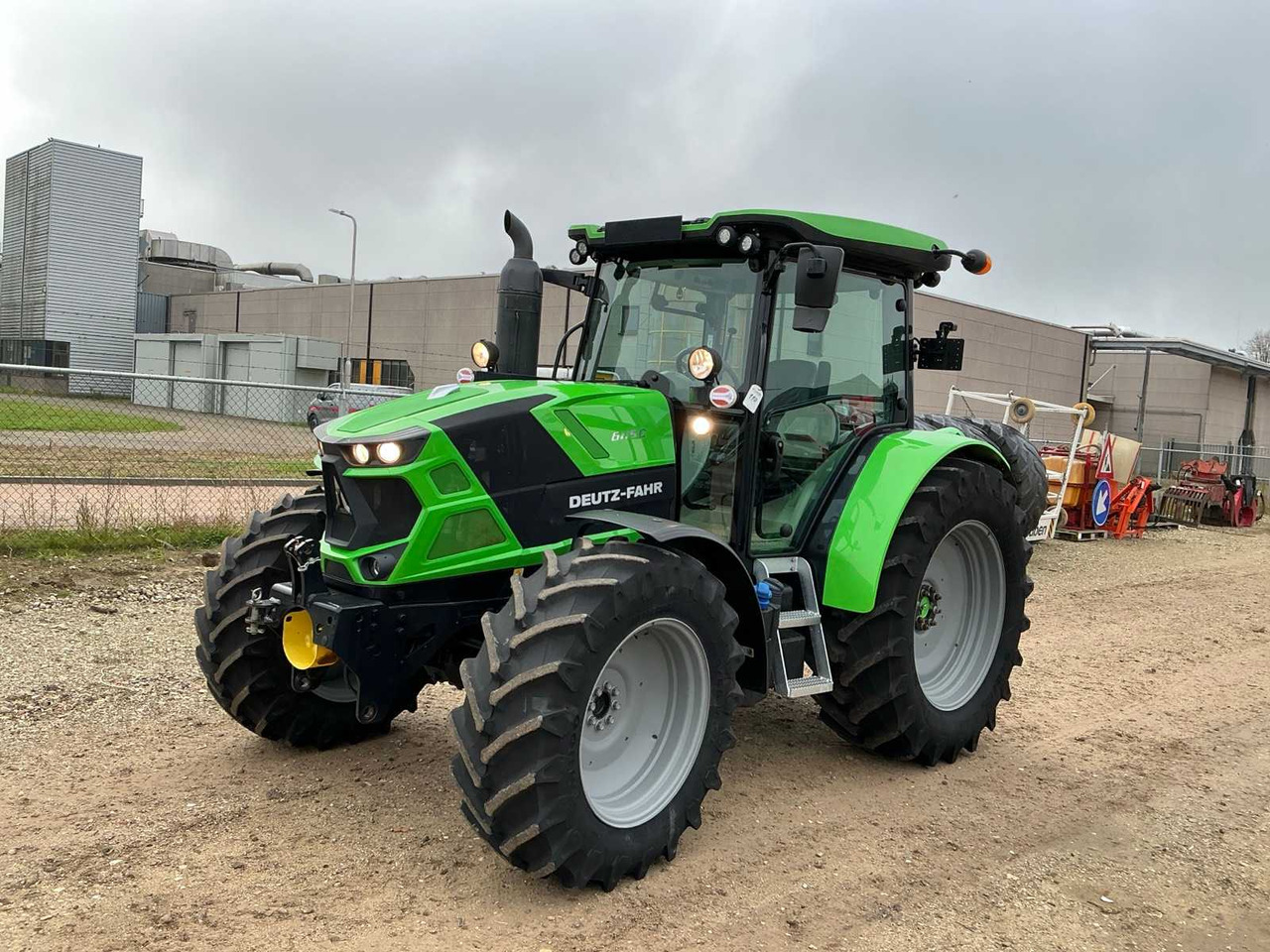Deutz-Fahr 6115C - Máy cày: hình 2 Deutz-Fahr 6115C - Máy cày: hình 2