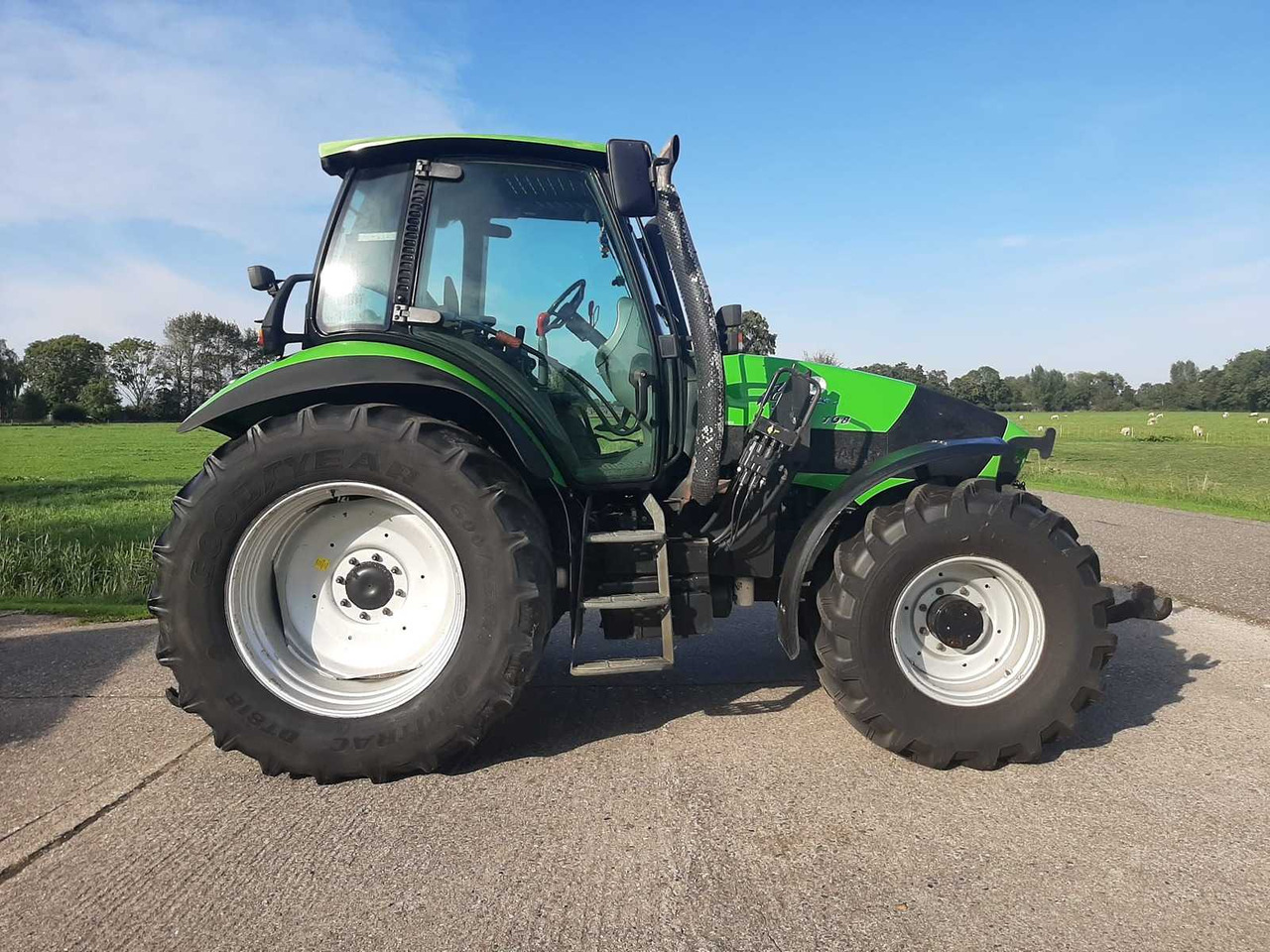 Deutz-Fahr Agrotron 108 - Máy cày: hình 5 Deutz-Fahr Agrotron 108 - Máy cày: hình 5