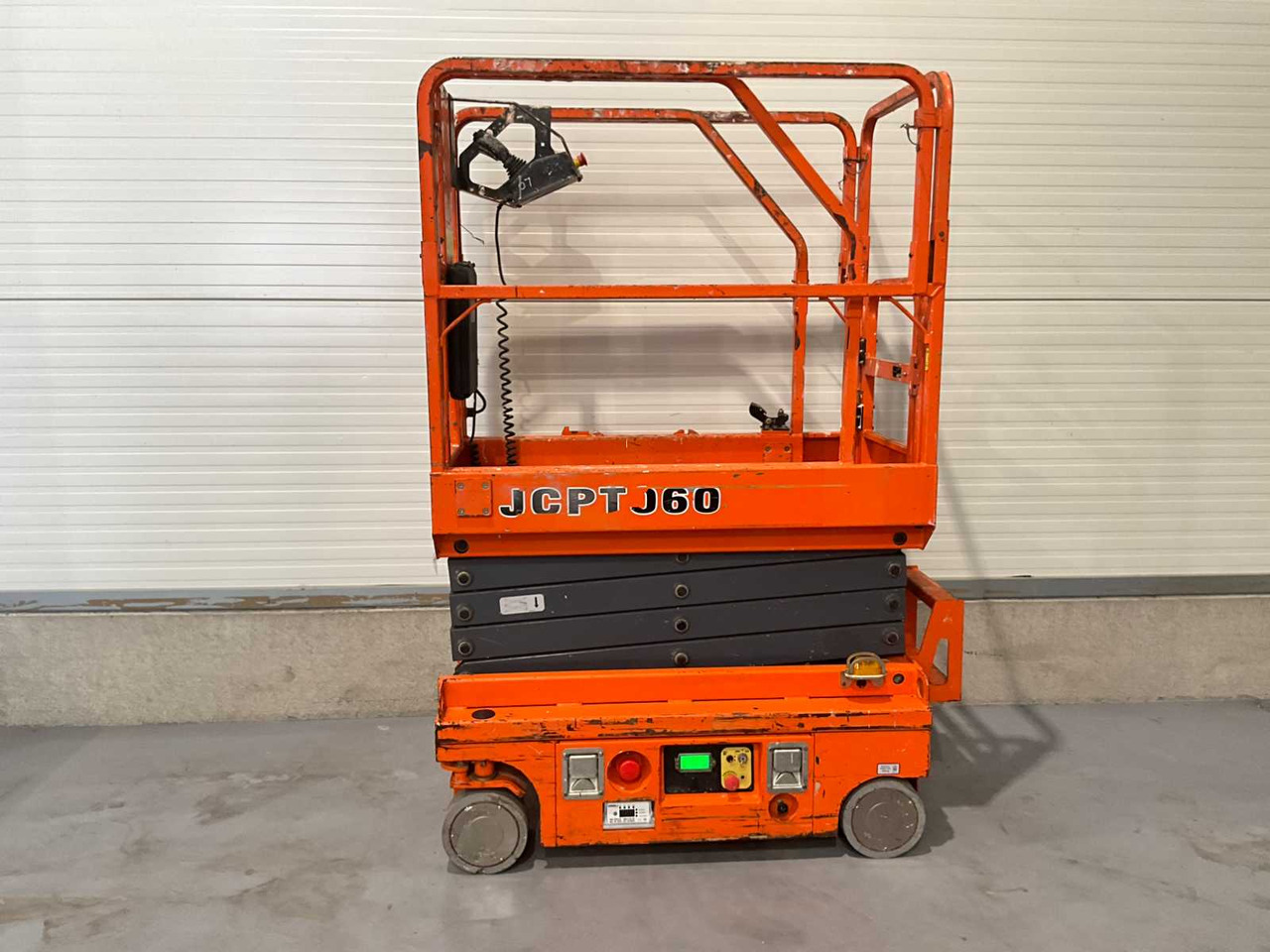 Dingli JCTPO607DCS - Nền bục trên không: hình 2 Dingli JCTPO607DCS - Nền bục trên không: hình 2