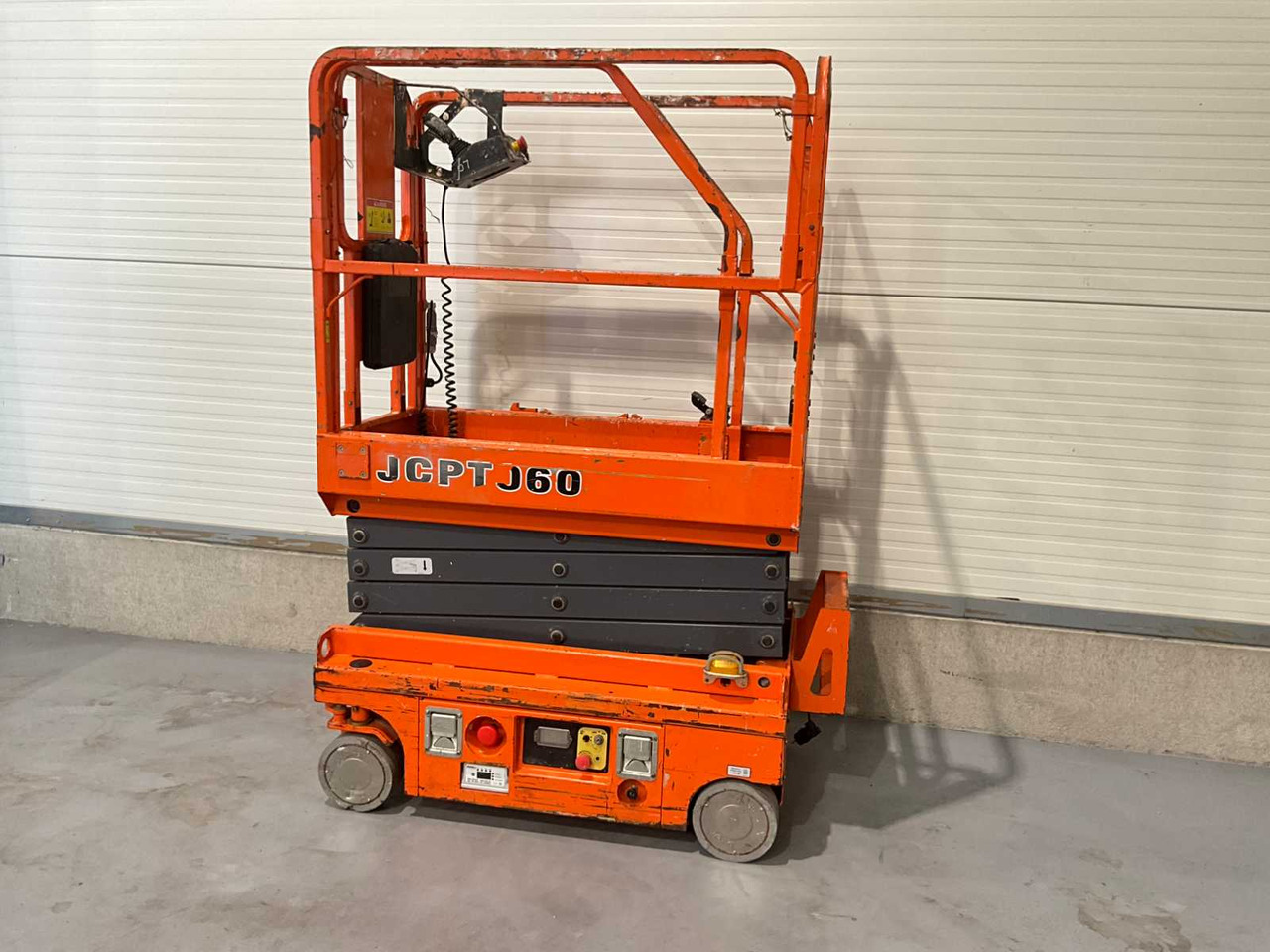 Dingli JCTPO607DCS - Nền bục trên không: hình 3 Dingli JCTPO607DCS - Nền bục trên không: hình 3