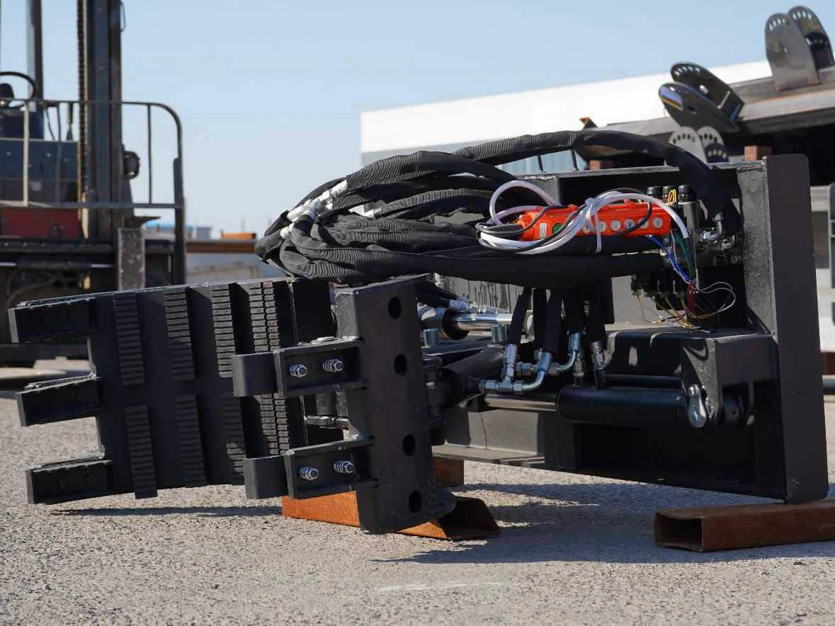 Rhino-cross Grapple claw - Đính kèm cho Máy móc xây dựng: hình 1 Rhino-cross Grapple claw - Đính kèm cho Máy móc xây dựng: hình 1