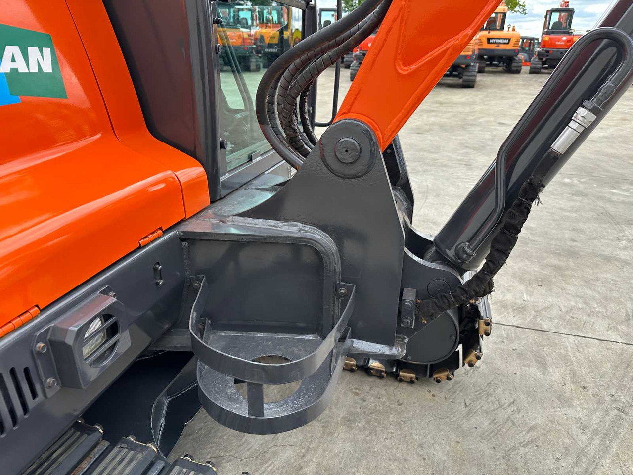Máy xúc bánh xích Doosan DX55-9C: hình 13
