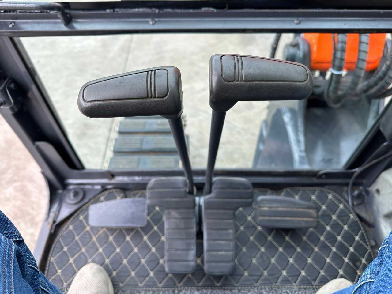 Máy xúc bánh xích Doosan DX55-9C: hình 43