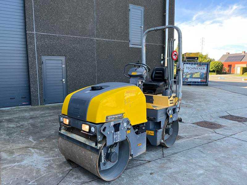 Dynapac CC1100 - Máy lát nhựa đường: hình 2 Dynapac CC1100 - Máy lát nhựa đường: hình 2