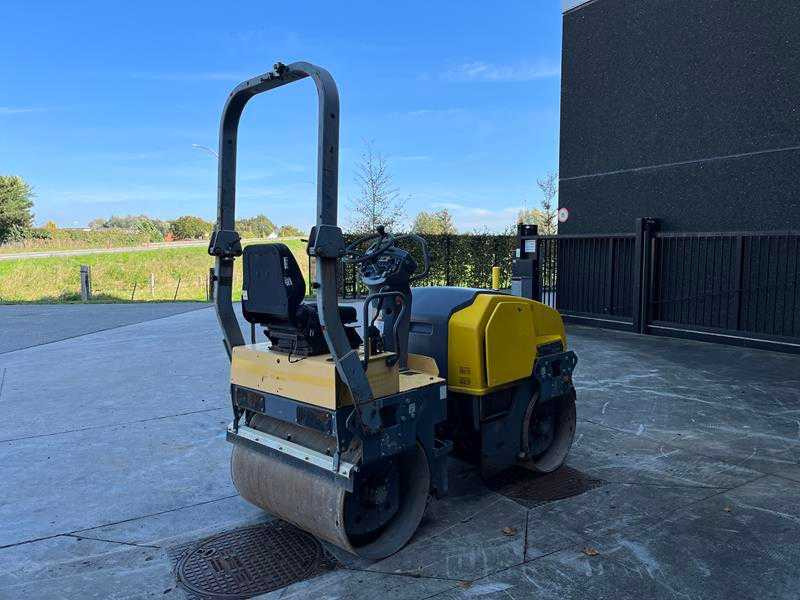 Dynapac CC1100 - Máy lát nhựa đường: hình 4 Dynapac CC1100 - Máy lát nhựa đường: hình 4
