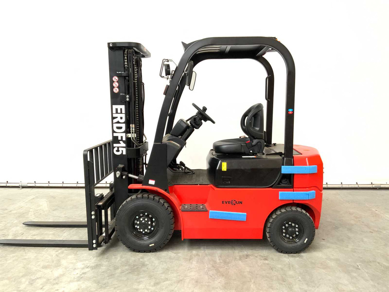 EVERUN - 2024 - ERDF15 - FORKLIFT 1.5T DIESEL - Xe nâng: hình 1 EVERUN - 2024 - ERDF15 - FORKLIFT 1.5T DIESEL - Xe nâng: hình 1