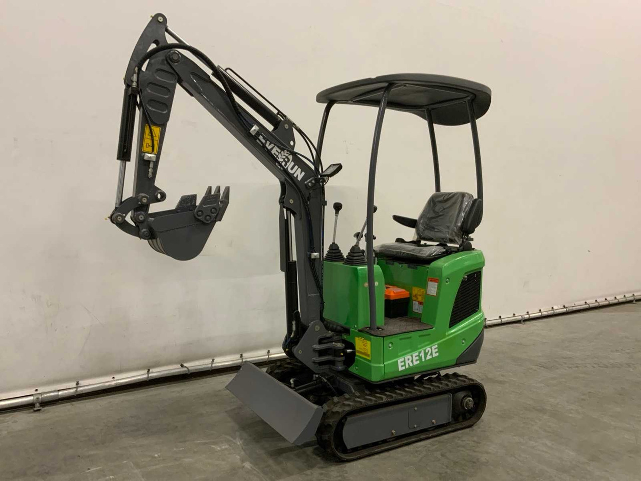 EVERUN - 2025 - ERE12E - ELECTRIC MINI EXCAVATOR - Máy xúc mini: hình 1 EVERUN - 2025 - ERE12E - ELECTRIC MINI EXCAVATOR - Máy xúc mini: hình 1