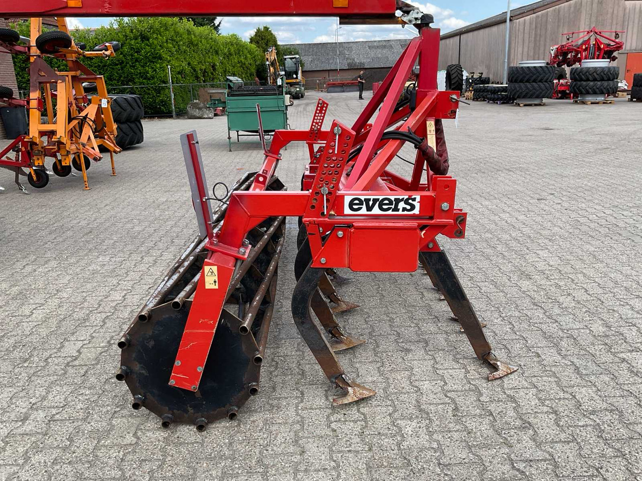 Evers Mustang LD-13 R62 - Máy trồng trọt: hình 5 Evers Mustang LD-13 R62 - Máy trồng trọt: hình 5