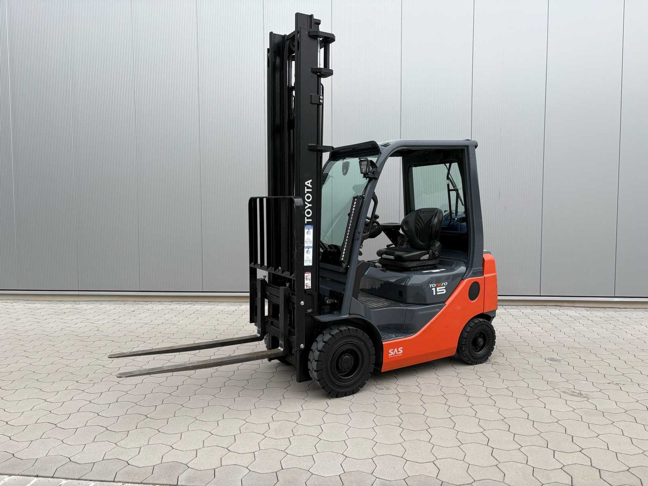 FORKLIFT TOYOTA 02-8FGF15 - Xe nâng: hình 1 FORKLIFT TOYOTA 02-8FGF15 - Xe nâng: hình 1