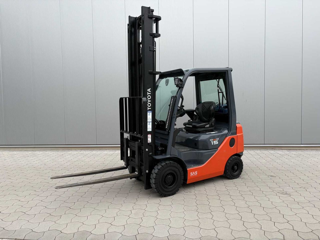 FORKLIFT TOYOTA 02-8FGF15 - Xe nâng: hình 3 FORKLIFT TOYOTA 02-8FGF15 - Xe nâng: hình 3