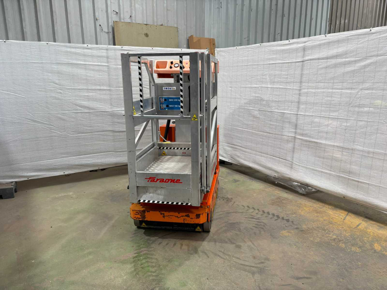 Faraone Elevah 65 move - Nền bục trên không: hình 2 Faraone Elevah 65 move - Nền bục trên không: hình 2