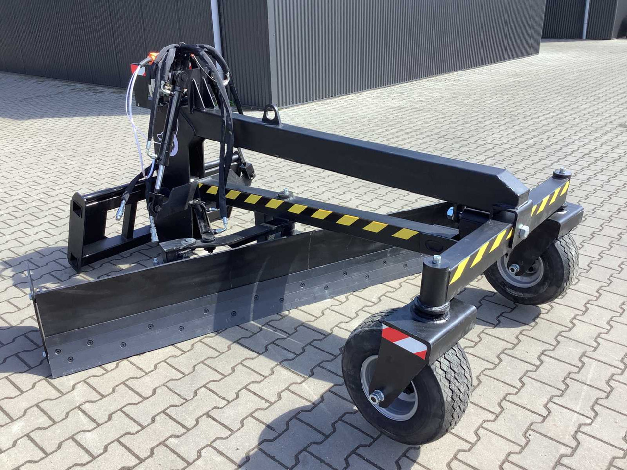 Field Leveller 2400 - Lưỡi dao cho Máy móc xây dựng: hình 2 Field Leveller 2400 - Lưỡi dao cho Máy móc xây dựng: hình 2