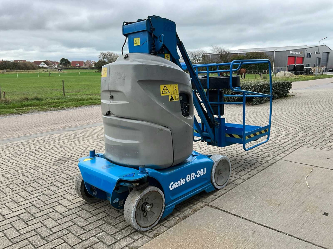 Genie GR26J - Nền bục trên không: hình 3 Genie GR26J - Nền bục trên không: hình 3