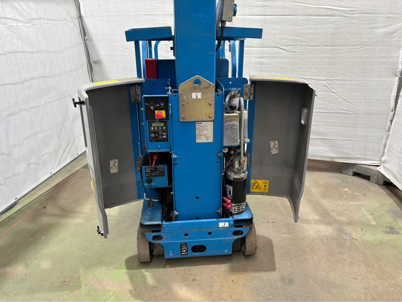 Genie GRC12 - Nền bục trên không: hình 5 Genie GRC12 - Nền bục trên không: hình 5