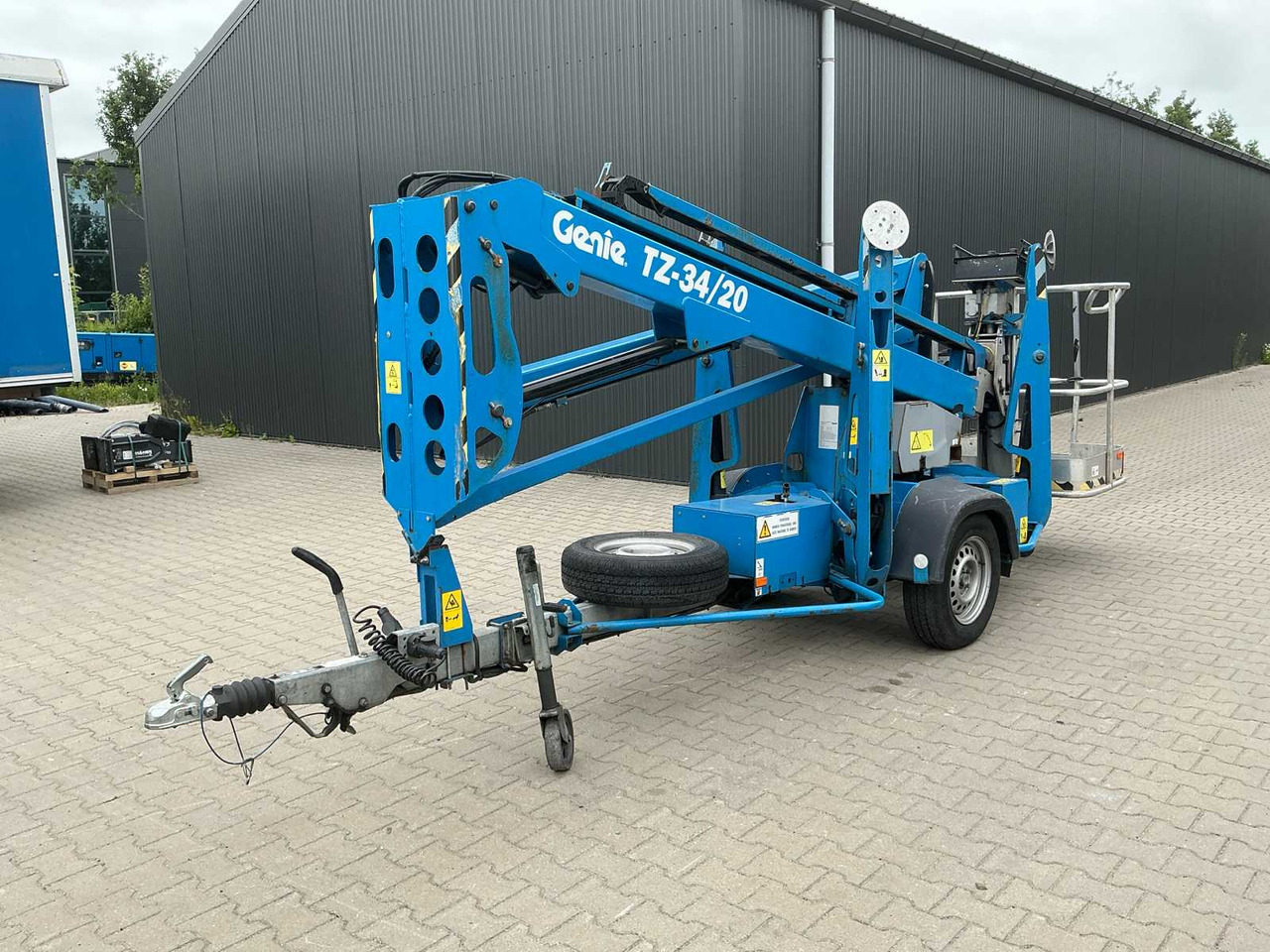 Genie TZ34/20 - Nền bục trên không: hình 1 Genie TZ34/20 - Nền bục trên không: hình 1