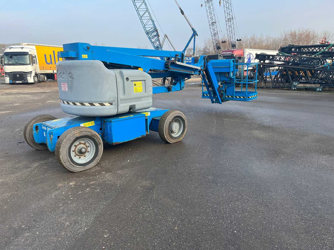Genie Z45 / 25 DC - Nền bục trên không: hình 3 Genie Z45 / 25 DC - Nền bục trên không: hình 3