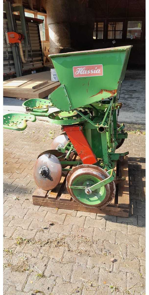 Hassia ELH 2 - Máy trồng khoai tây: hình 2 Hassia ELH 2 - Máy trồng khoai tây: hình 2