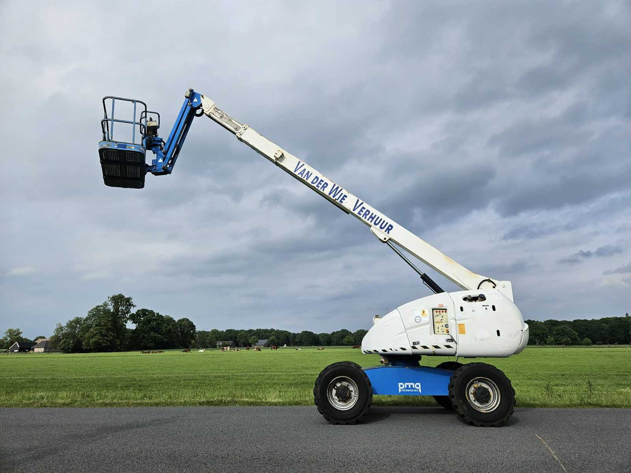 Haulotte H16TPX - Nền bục trên không: hình 2 Haulotte H16TPX - Nền bục trên không: hình 2