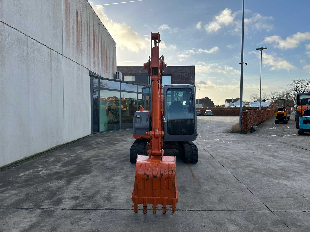 Hitachi ZX70LC - Máy xúc bánh xích: hình 2 Hitachi ZX70LC - Máy xúc bánh xích: hình 2