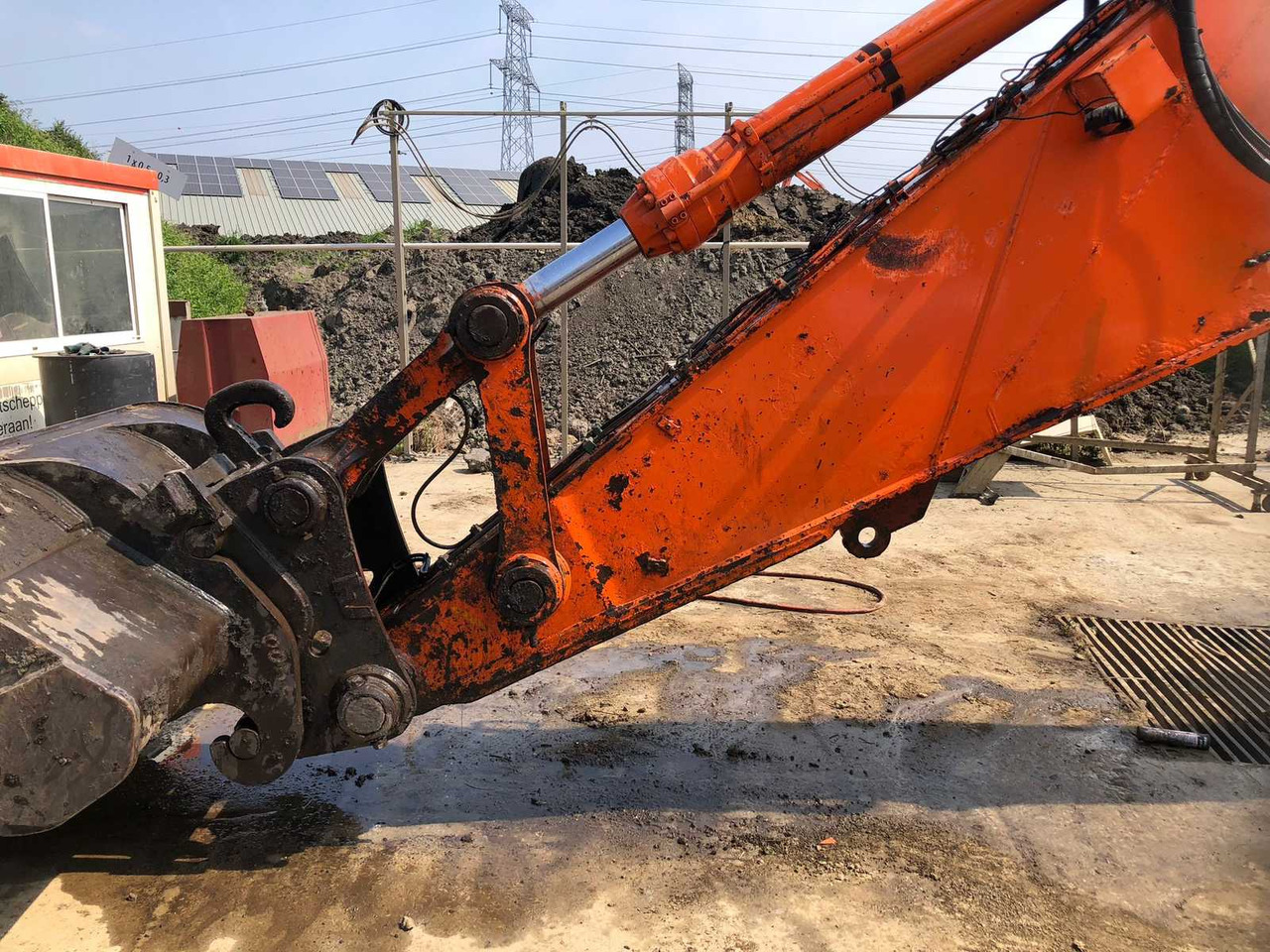 Hitachi Zaxis 530LCH - Máy xúc bánh xích: hình 3 Hitachi Zaxis 530LCH - Máy xúc bánh xích: hình 3