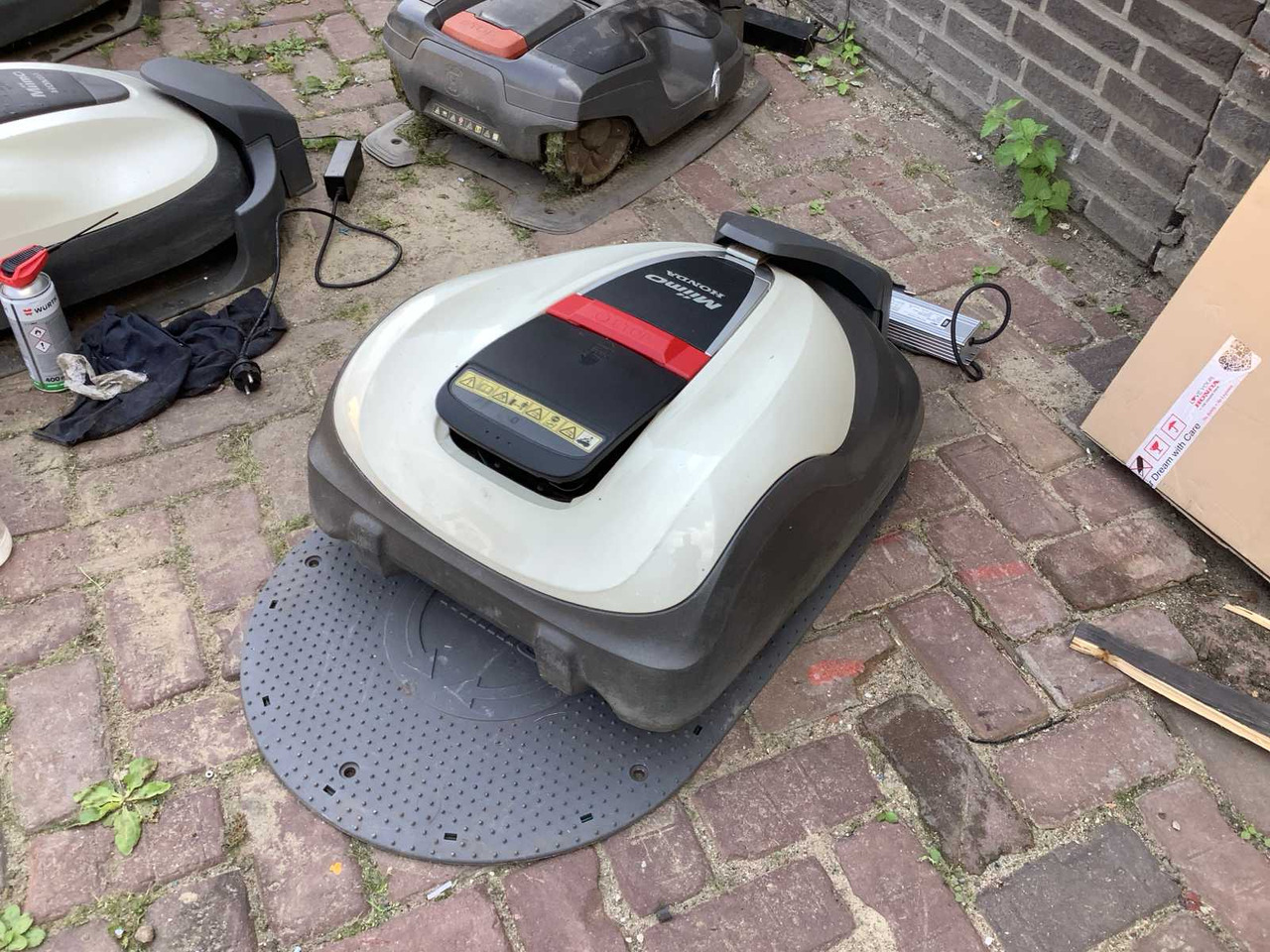 Honda HRM 3000 - Máy cắt cỏ vườn: hình 1 Honda HRM 3000 - Máy cắt cỏ vườn: hình 1