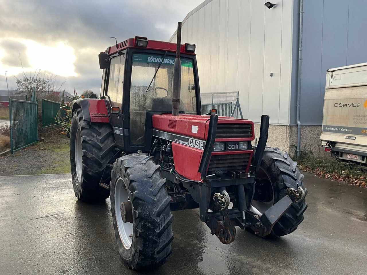 INTERNATIONAL-CASE 1056XL ALL-WHEEL DRIVE AGRICULTURAL TRACTOR - Máy cày: hình 3 INTERNATIONAL-CASE 1056XL ALL-WHEEL DRIVE AGRICULTURAL TRACTOR - Máy cày: hình 3