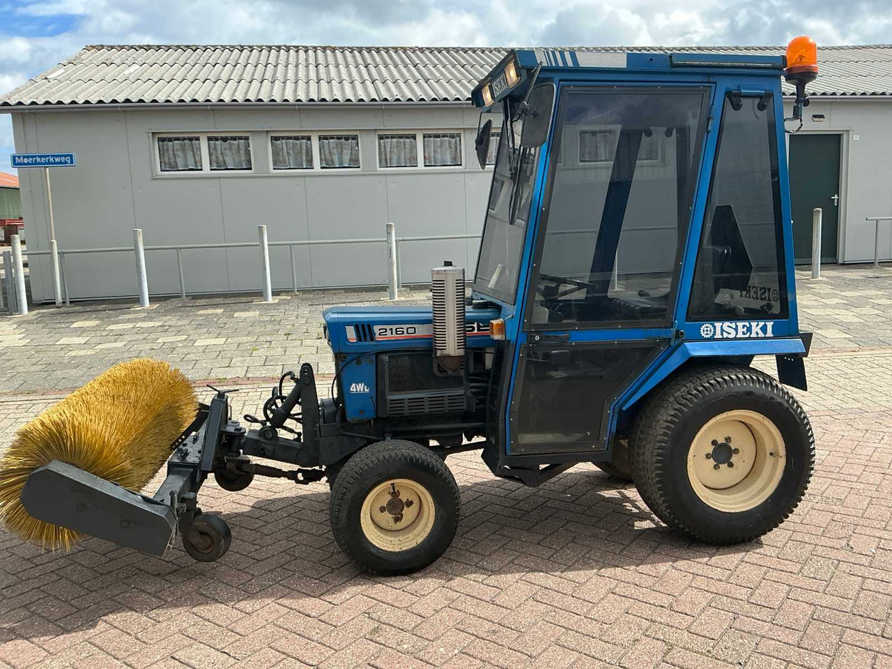 Iseki TX 2160 4WD - Máy cày mini: hình 2 Iseki TX 2160 4WD - Máy cày mini: hình 2