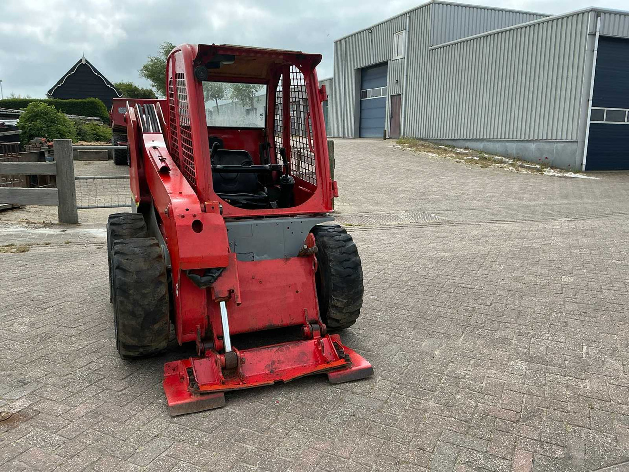 JCB 160 robot - Máy xúc lật đa năng: hình 3 JCB 160 robot - Máy xúc lật đa năng: hình 3