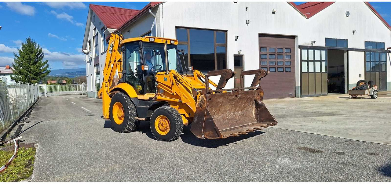 JCB - 3CX - BACKHOE LOADER - 2004 - Máy xúc trước múc sau: hình 5 JCB - 3CX - BACKHOE LOADER - 2004 - Máy xúc trước múc sau: hình 5