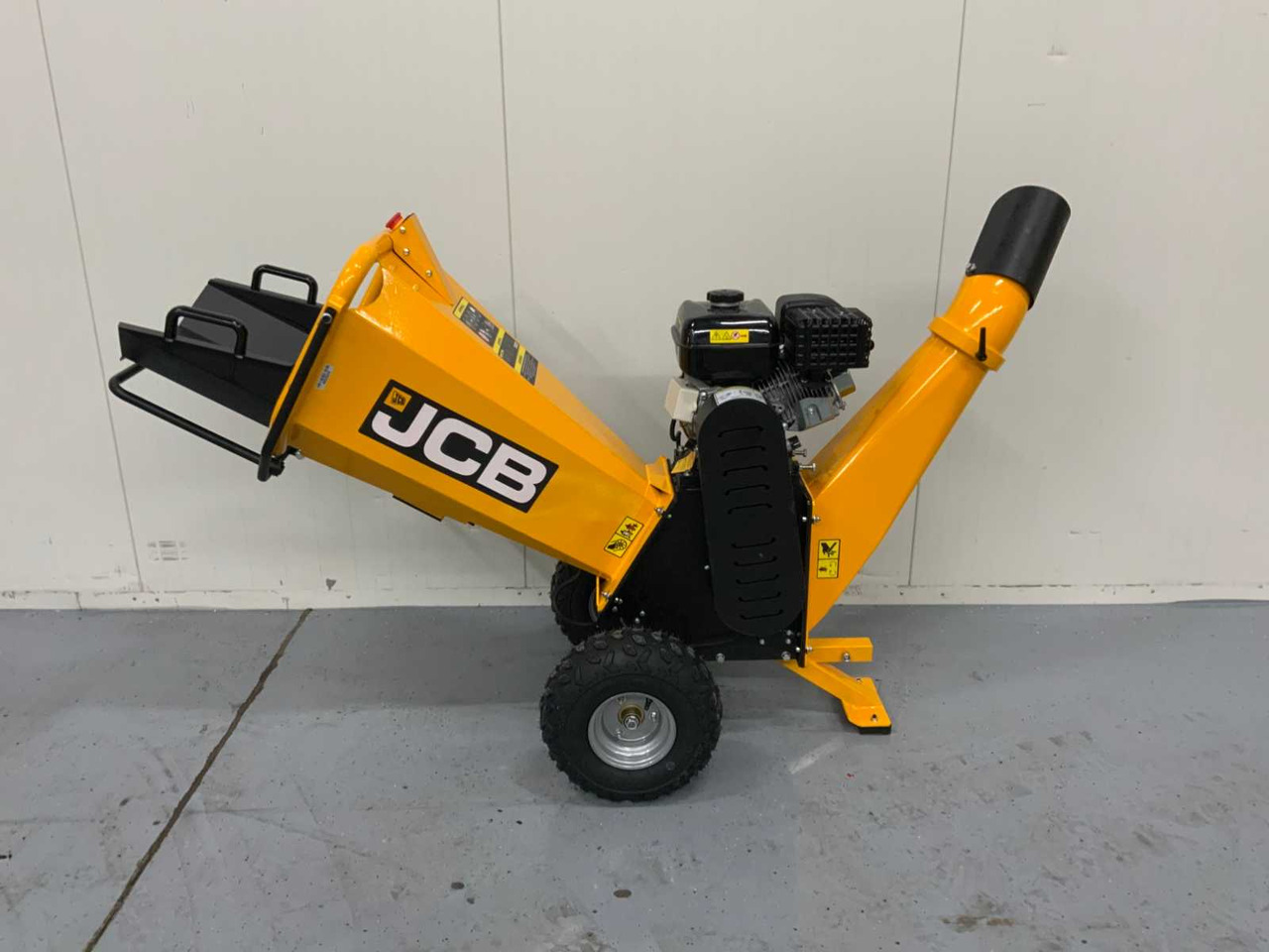 JCB CH75100P - Máy đốn cây: hình 3 JCB CH75100P - Máy đốn cây: hình 3