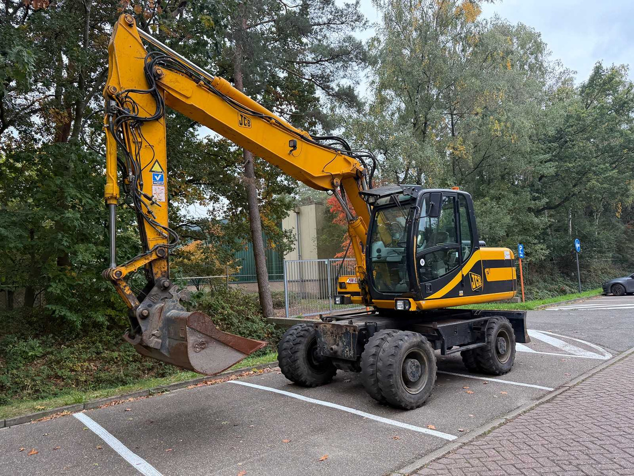 JCB JS 145 W - Máy xúc bánh lốp: hình 5 JCB JS 145 W - Máy xúc bánh lốp: hình 5
