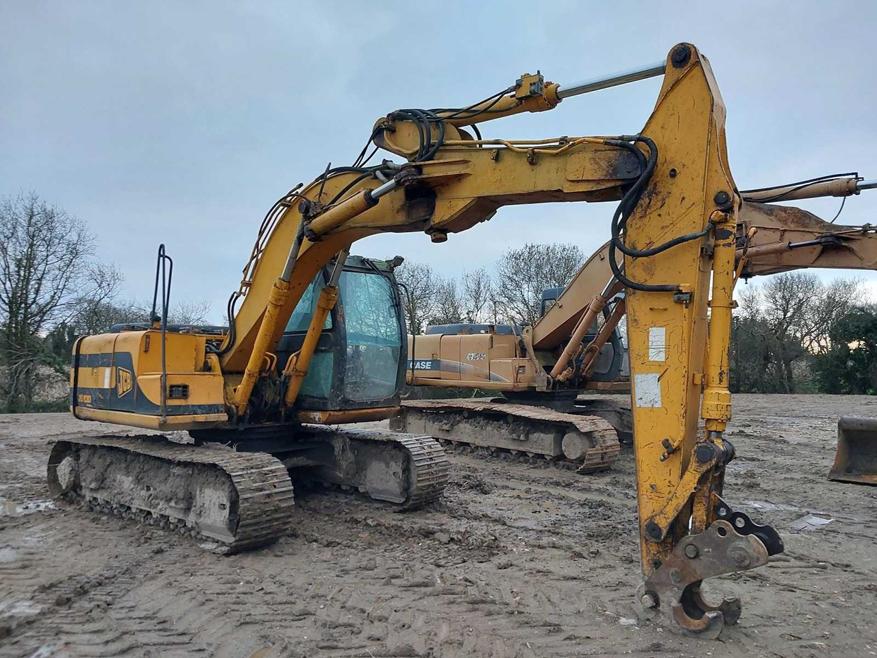 JCB JS130 - Máy xúc bánh xích: hình 1 JCB JS130 - Máy xúc bánh xích: hình 1