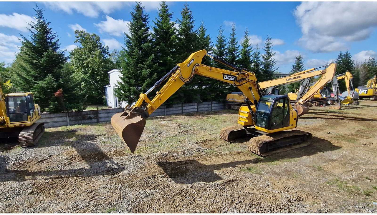 JCB JZ235LC - Máy xúc bánh xích: hình 3 JCB JZ235LC - Máy xúc bánh xích: hình 3