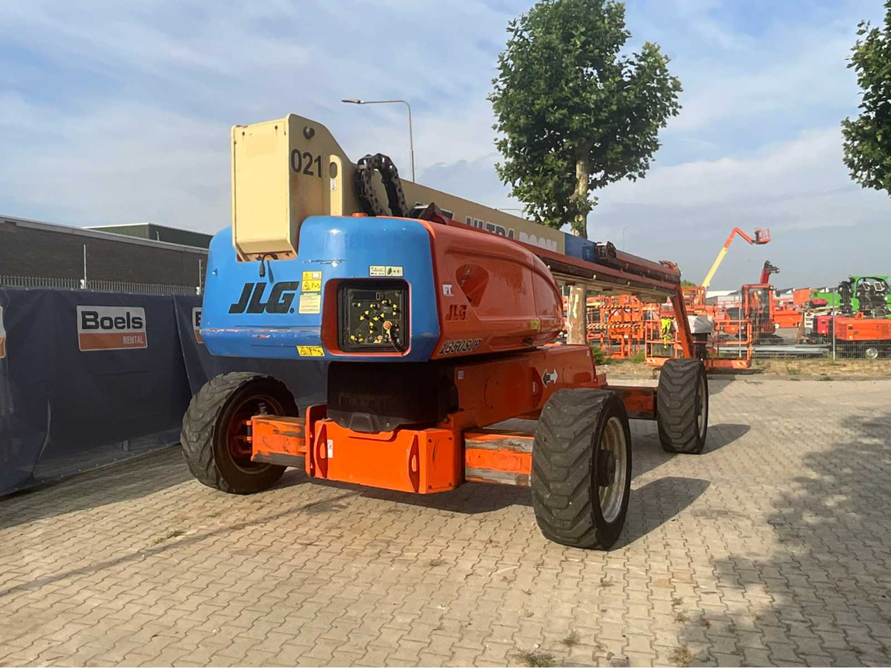 JLG 1350SJP Ultra Boom - Nền bục trên không: hình 5 JLG 1350SJP Ultra Boom - Nền bục trên không: hình 5