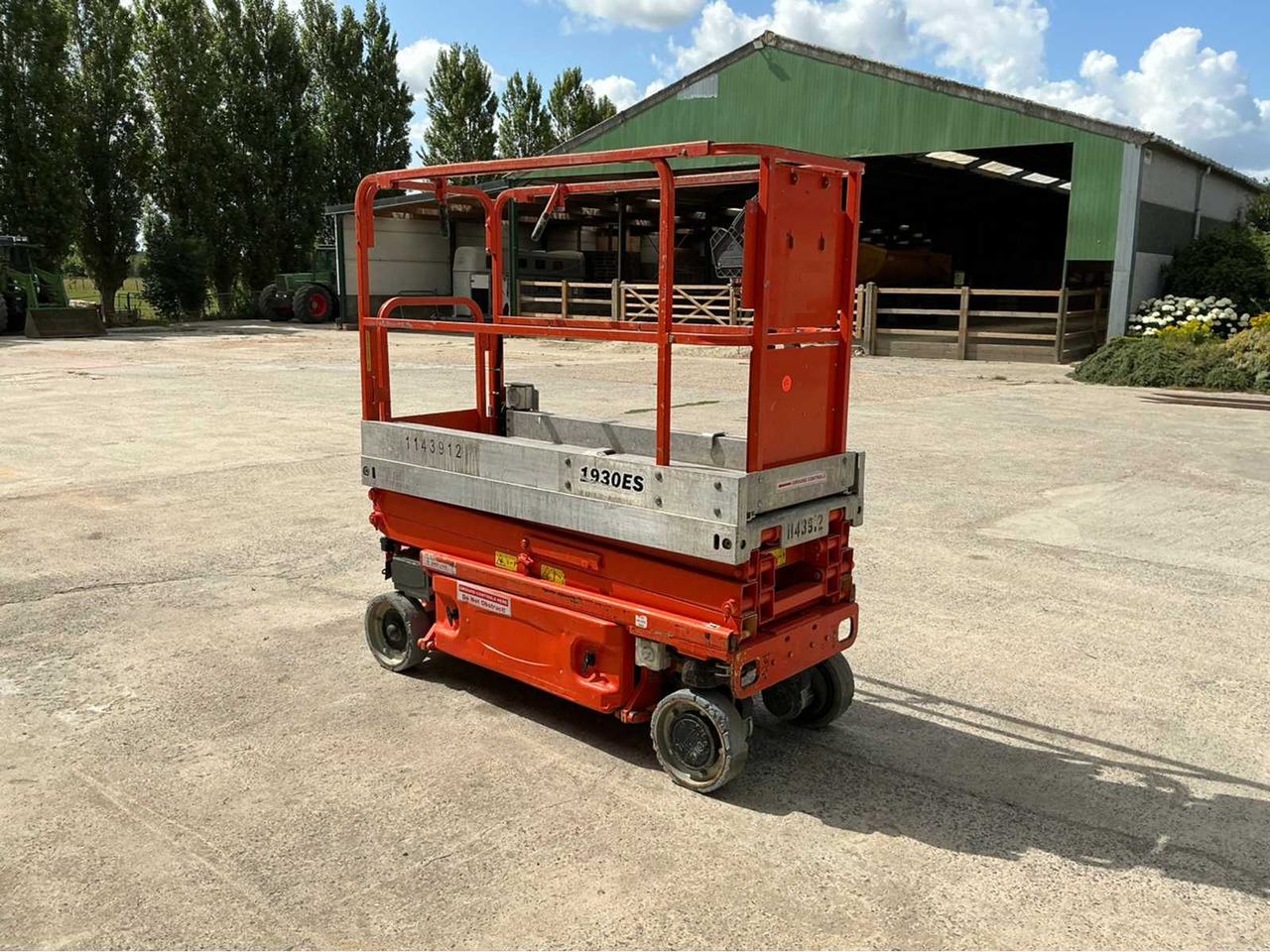 JLG 1930 ES - Nền bục trên không: hình 3 JLG 1930 ES - Nền bục trên không: hình 3