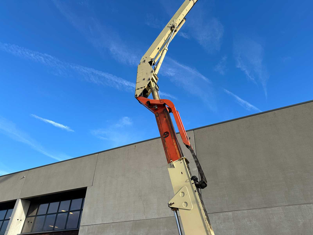 Nền bục trên không JLG - 1998 - 600AJ - AERIAL PLATFORM: hình 46 Nền bục trên không JLG - 1998 - 600AJ - AERIAL PLATFORM: hình 46