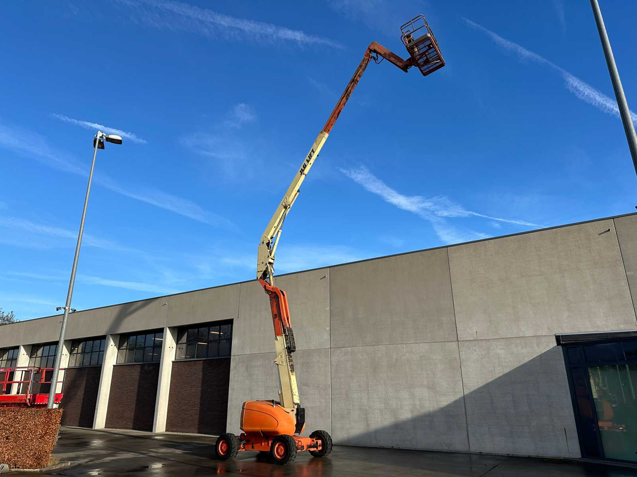 Nền bục trên không JLG - 1998 - 600AJ - AERIAL PLATFORM: hình 40 Nền bục trên không JLG - 1998 - 600AJ - AERIAL PLATFORM: hình 40