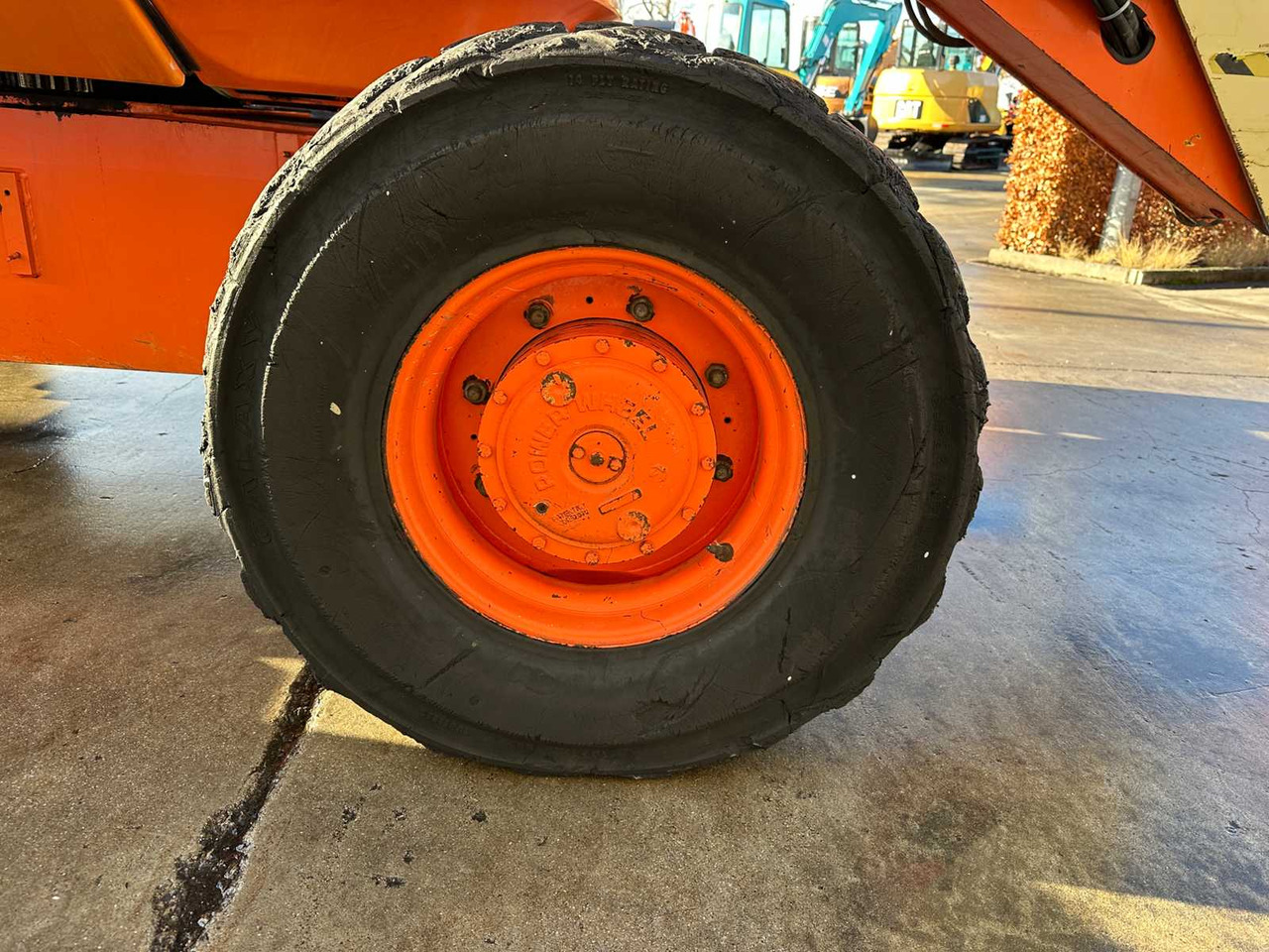 Nền bục trên không JLG - 1998 - 600AJ - AERIAL PLATFORM: hình 18 Nền bục trên không JLG - 1998 - 600AJ - AERIAL PLATFORM: hình 18