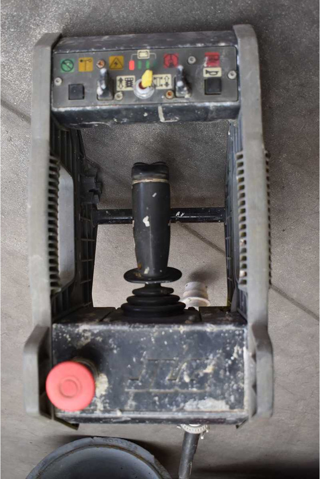 JLG 2630ES - Nền bục trên không: hình 3 JLG 2630ES - Nền bục trên không: hình 3