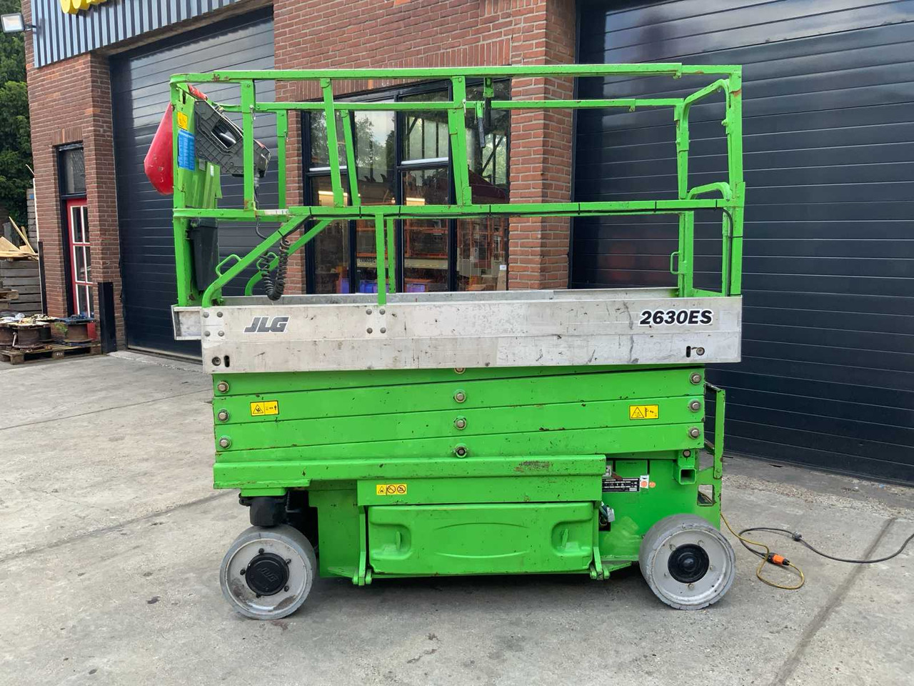 JLG 2630ES - Nền bục trên không: hình 3 JLG 2630ES - Nền bục trên không: hình 3